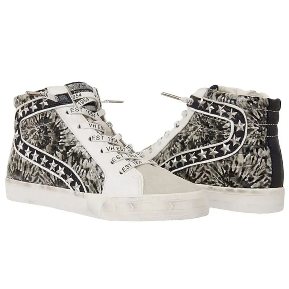 Vintage Havana Hightop Juniper Sneakers(Size 6)